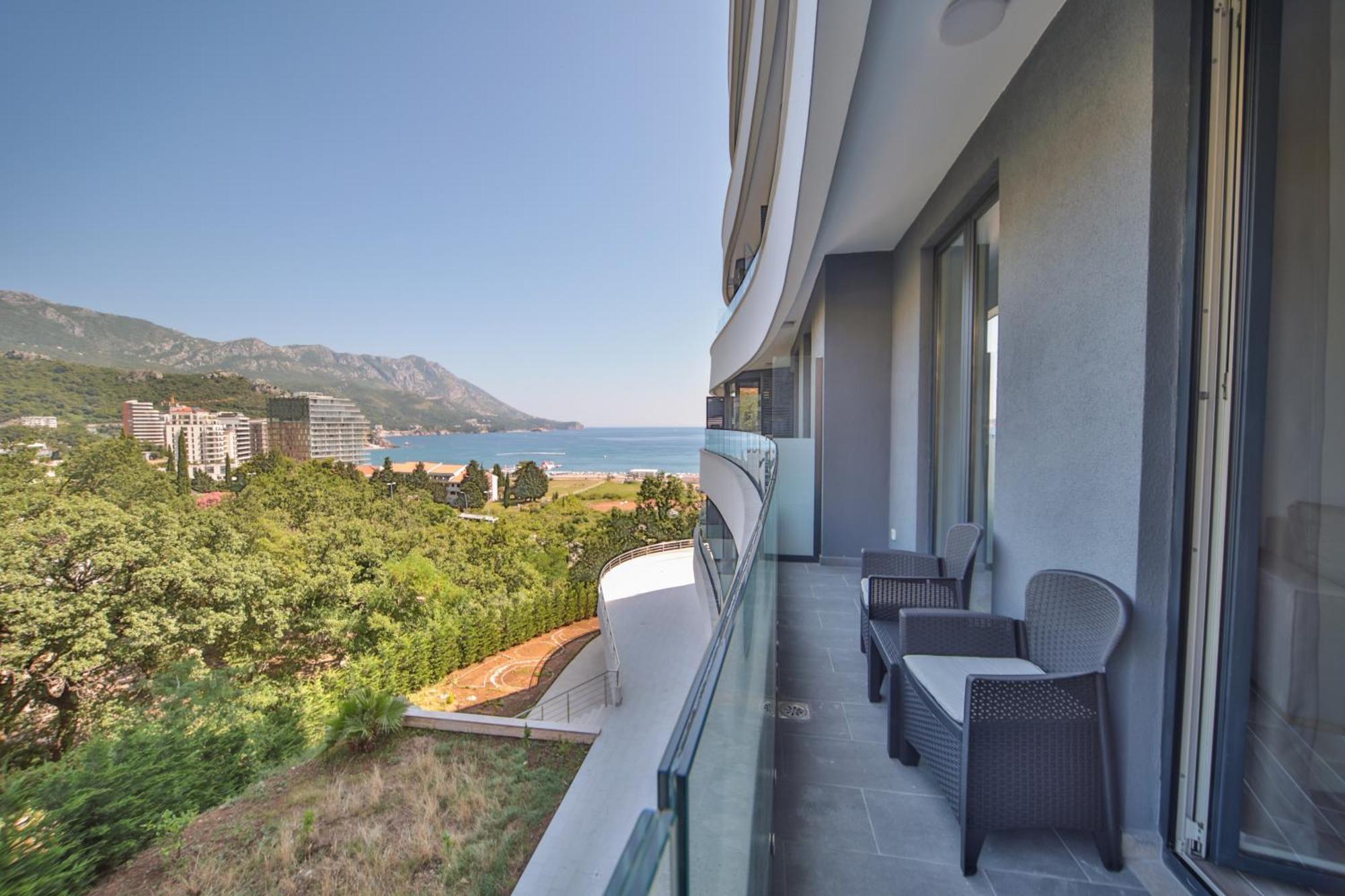 Skyline Vista Apartment Becici  Exterior photo