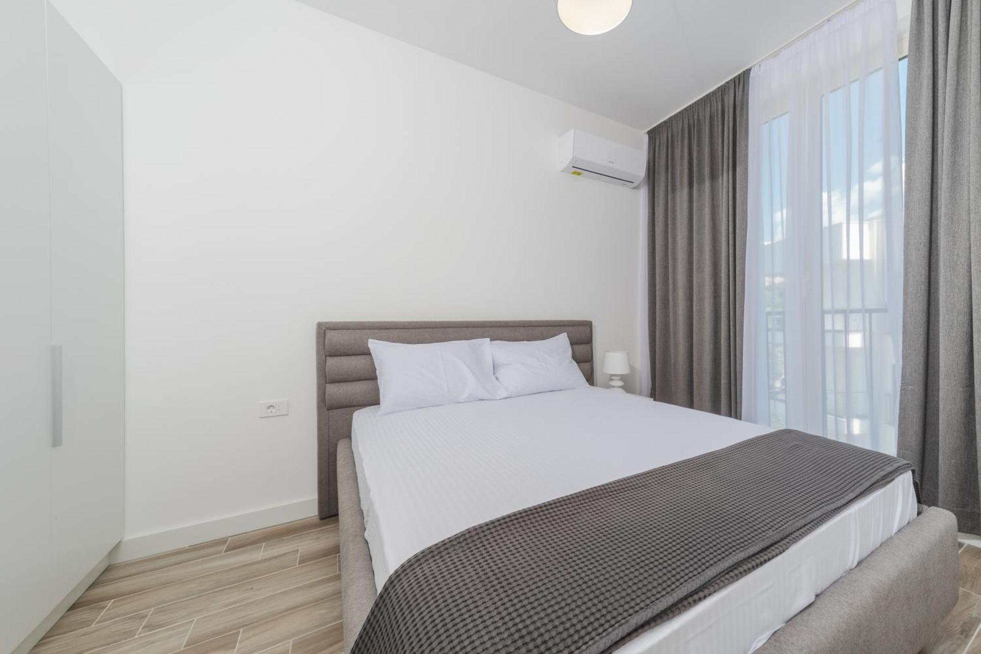 Skyline Vista Apartment Becici  Room photo
